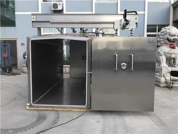 熟食預冷機：表面和中心同時均勻冷卻。而傳統冷卻表面冷卻快，內部冷卻非常緩慢